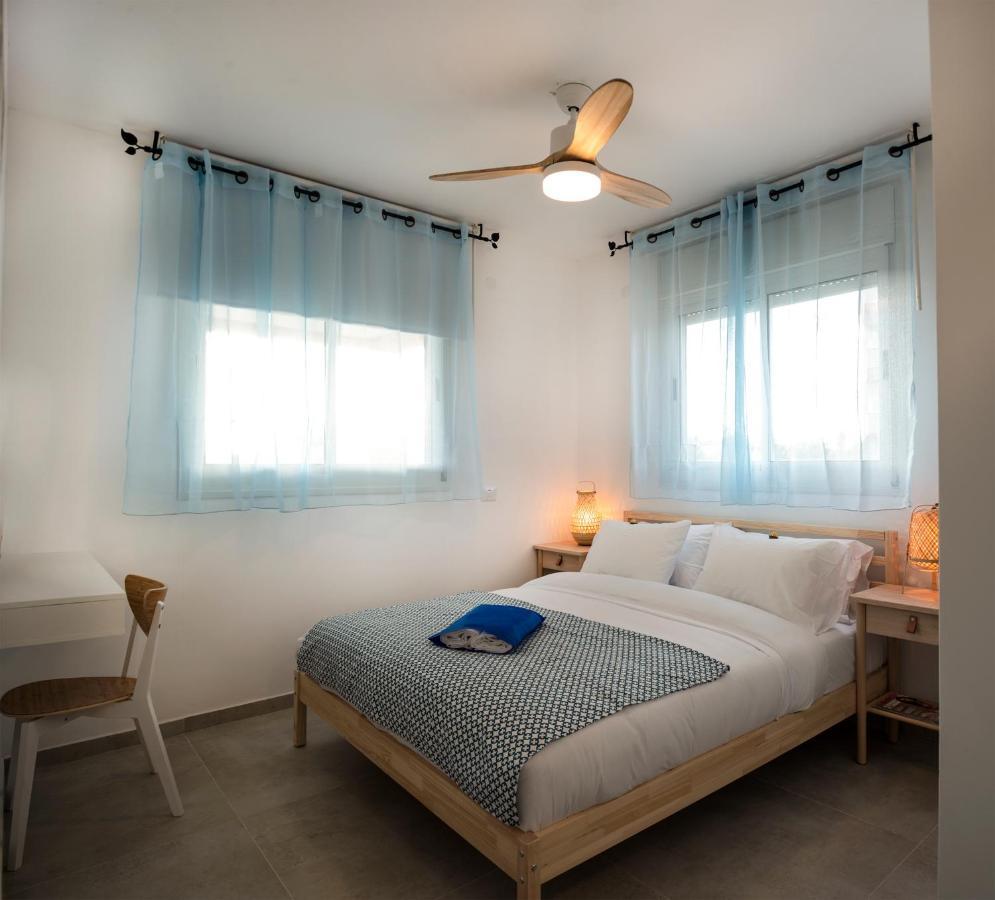 Argaman Beach Apartment Acra Exterior foto