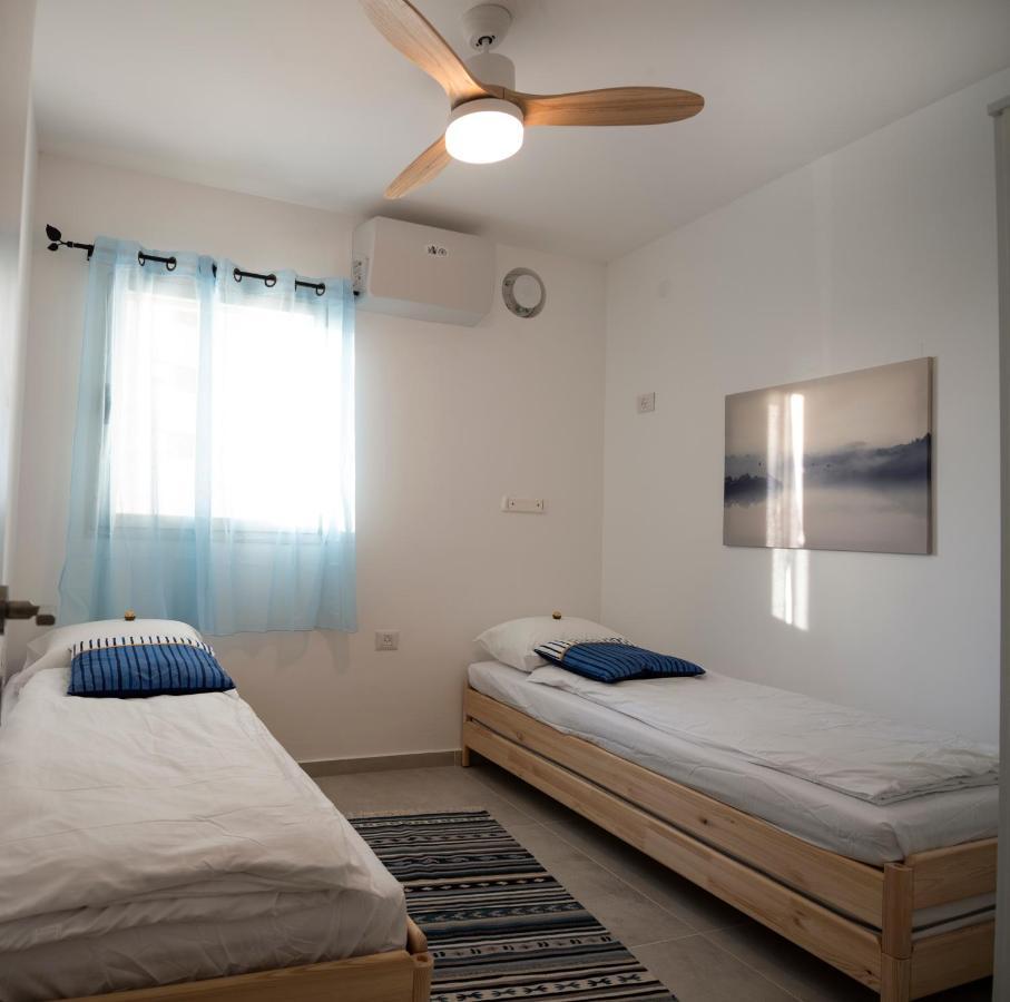 Argaman Beach Apartment Acra Exterior foto